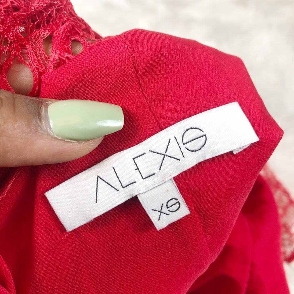 🆕 Alexis Dress Halley Red Lace Ruffle Cutout Short Sleeve Dress Size XS - Picture 4 of 8